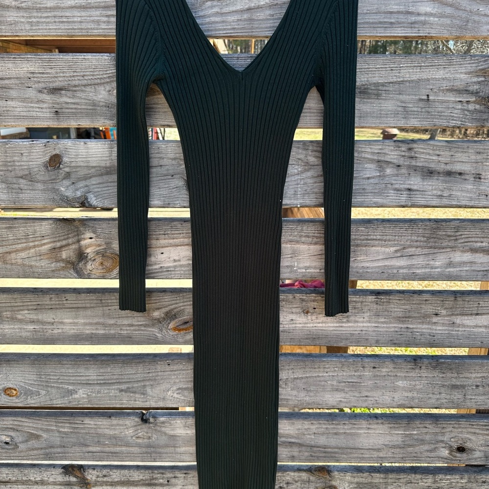 ribbed knit bodycon dress